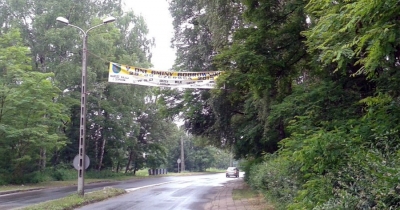 Mokry banner promujący Dni Gminy Bobrowniki.